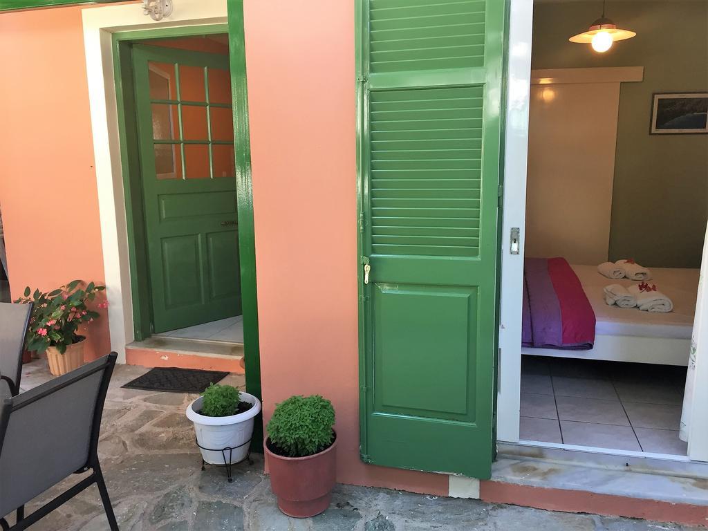 Georgakis George Rooms Васілікі Екстер'єр фото